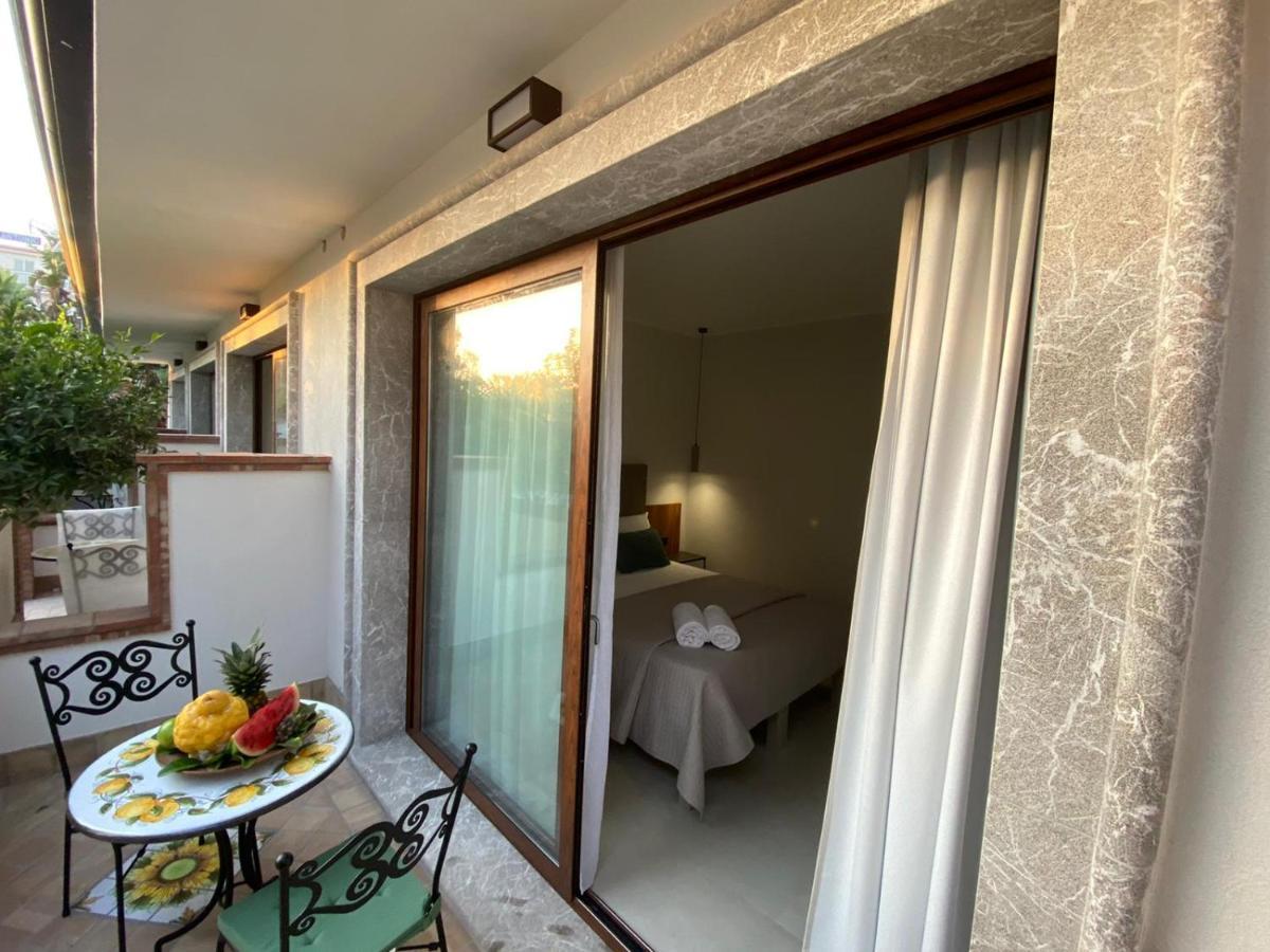 Villa Antonino Giardini Naxos Exterior photo